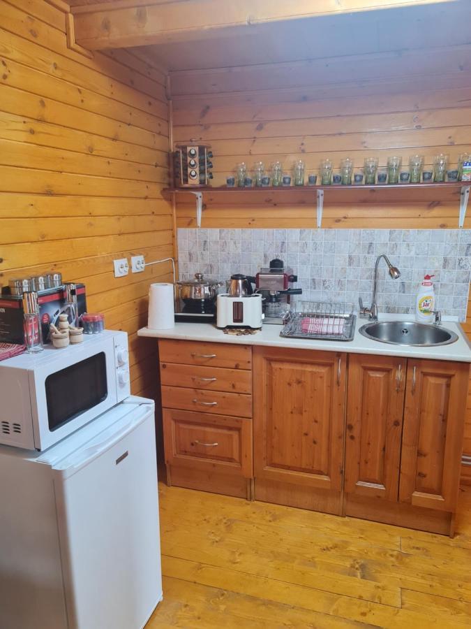 Hobby Vendeghaz Apartment Kiskunmajsa Exterior foto