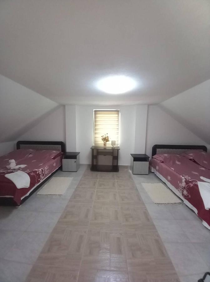 Hobby Vendeghaz Apartment Kiskunmajsa Exterior foto