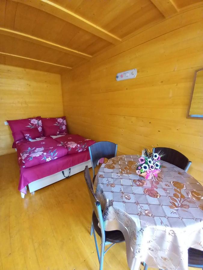 Hobby Vendeghaz Apartment Kiskunmajsa Exterior foto